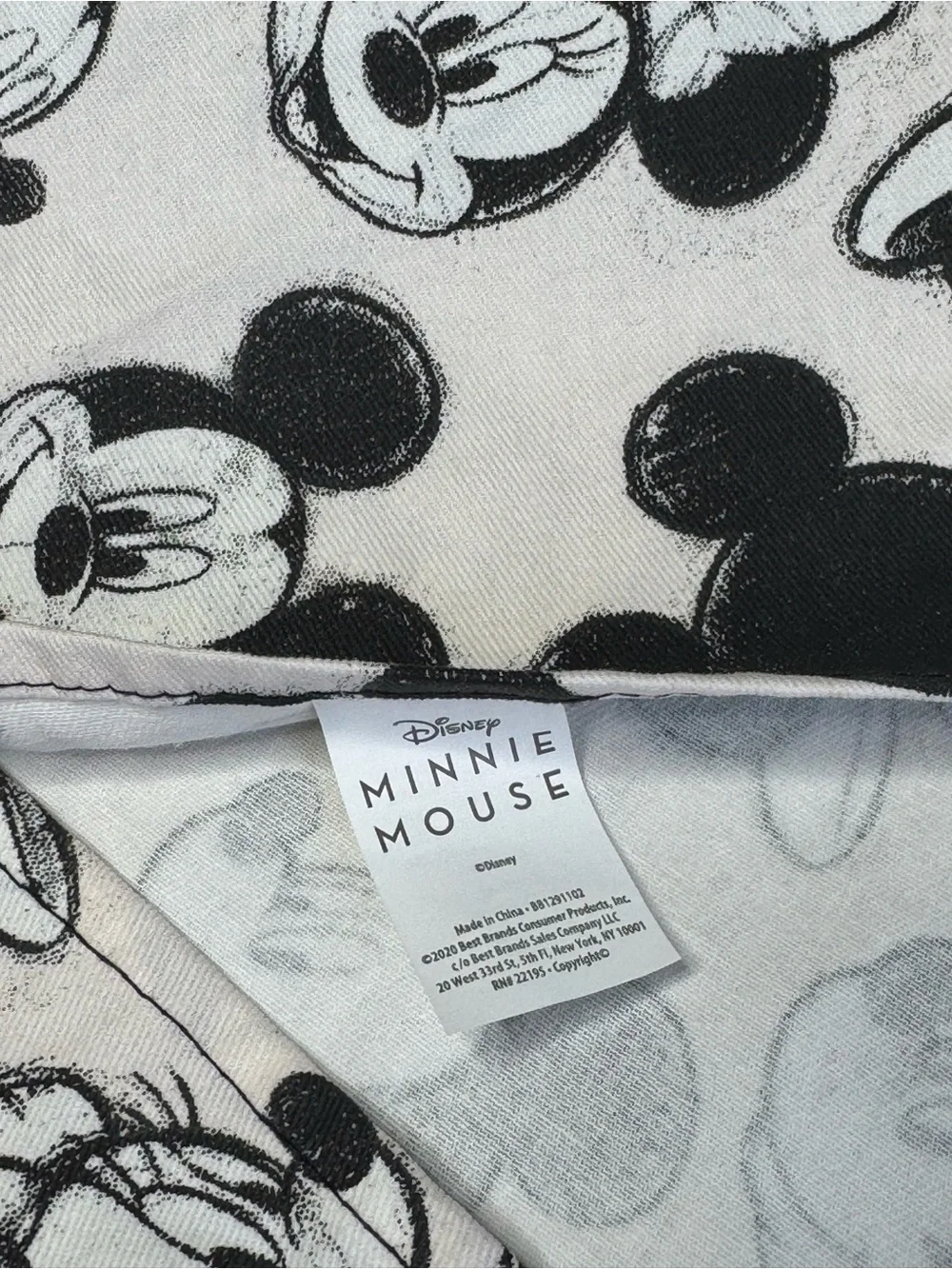 NWT DISNEY APRON, Mickey and Minnie Mouse kitchen cooking